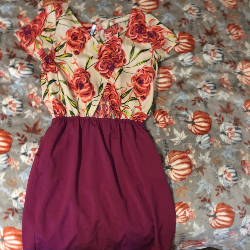 Dress - Picture 2 of 4